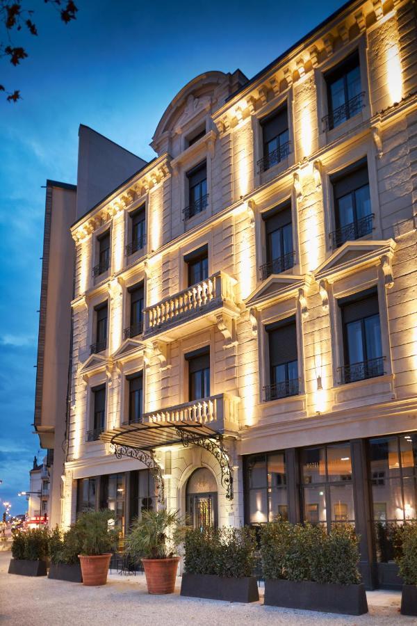 Hotel Victoria 瓦朗斯 外观 照片